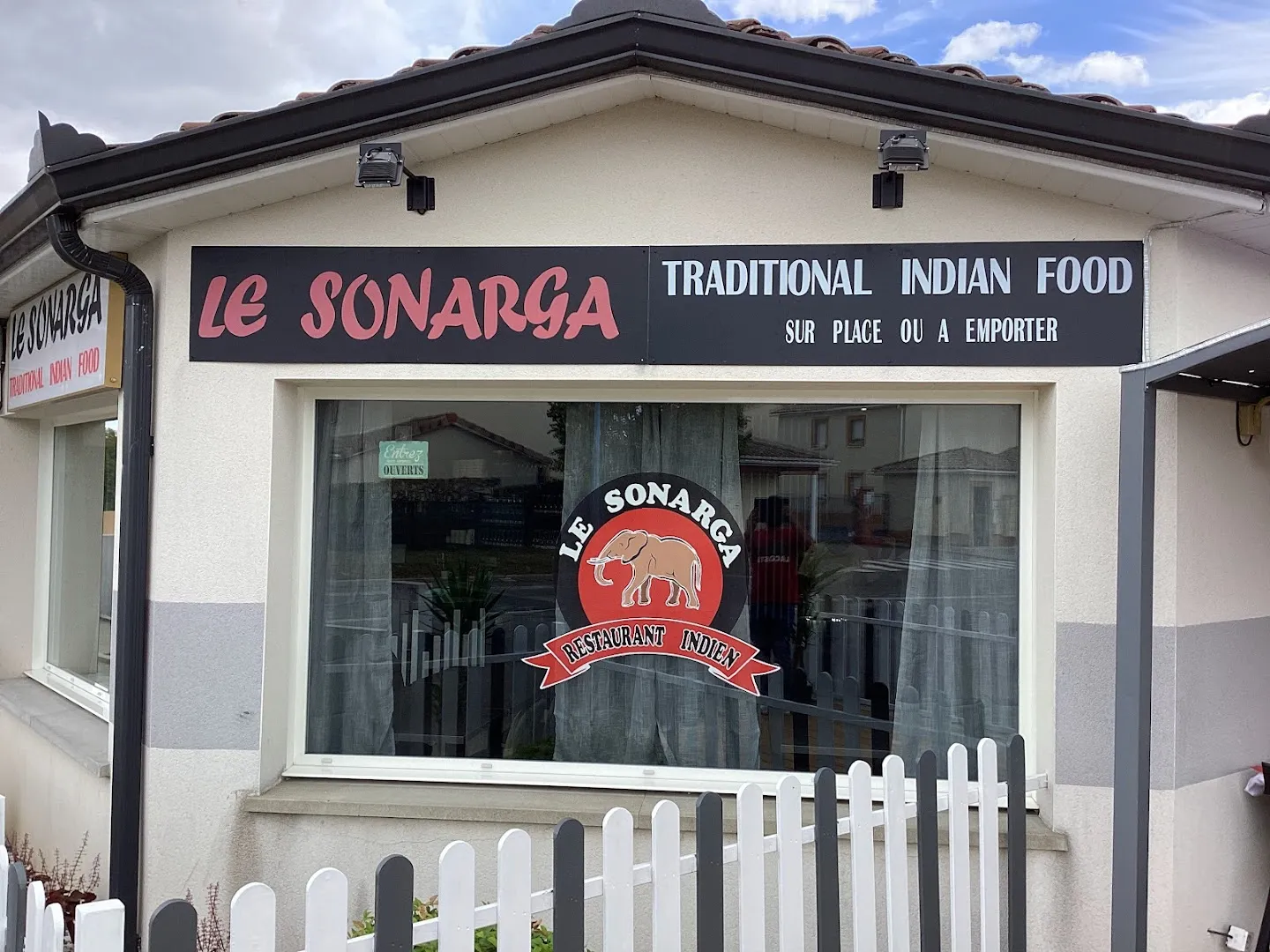 TRADITIONAL INDIAN FOOD